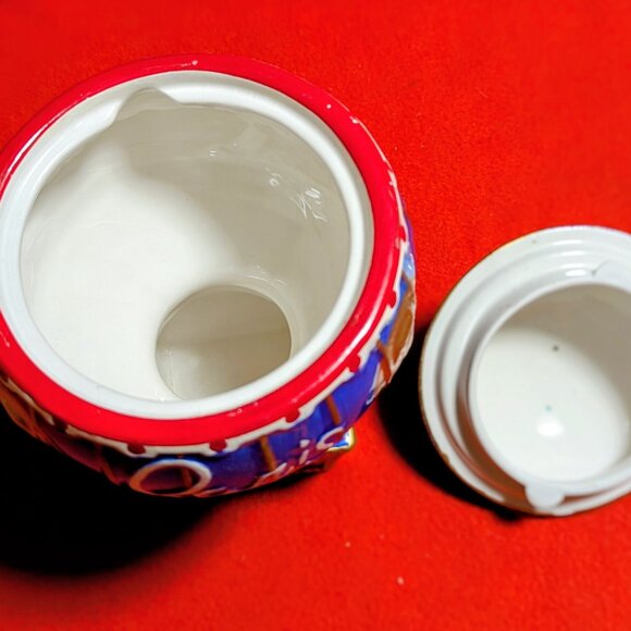 Paris Las Vegas Ceramic Souvenir Tumbler with Lid – Made in Thailand - Picture 4 of 9